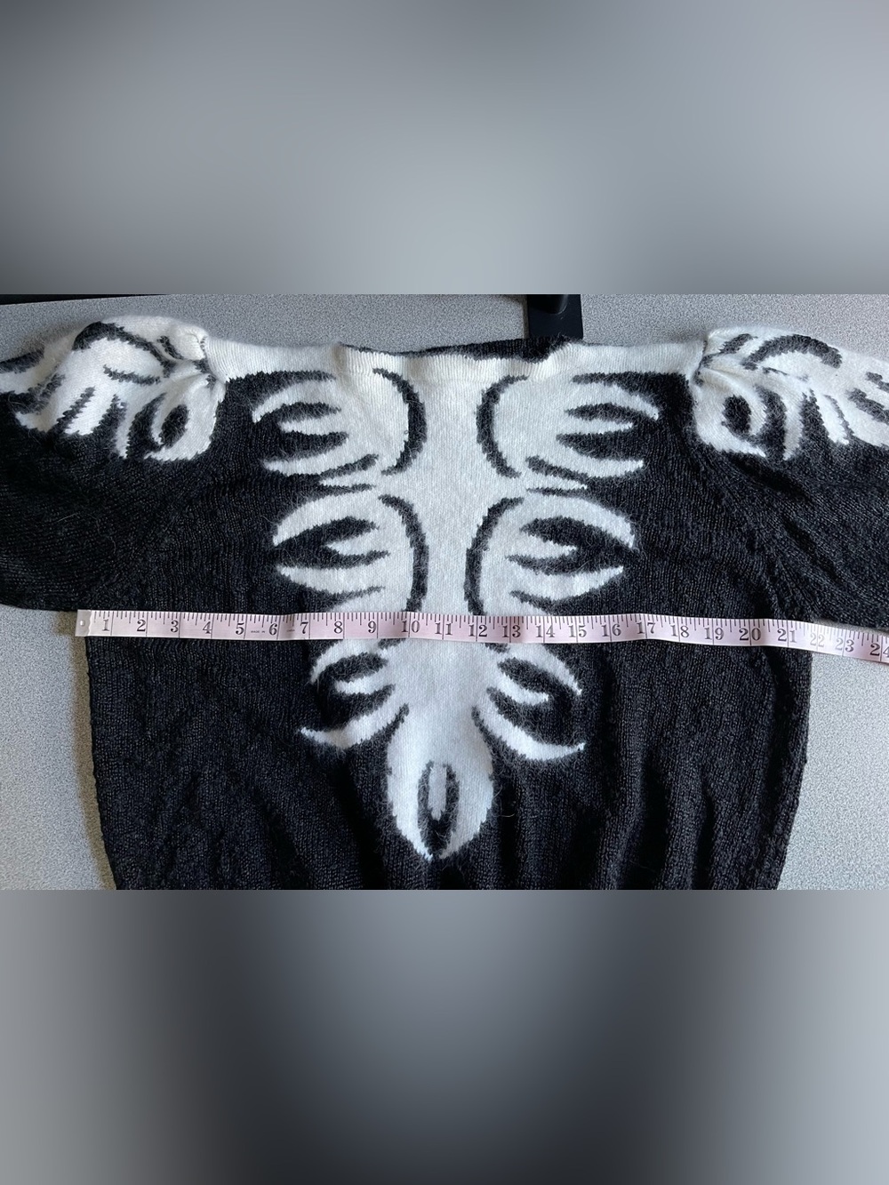 Vintage Olsen Black and White Angora Patterned Sweater Size XL - Picture 9 of 11